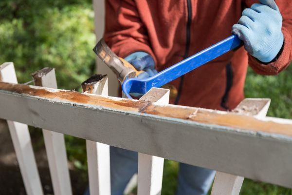 Deck Railing Replacement in Brentwood